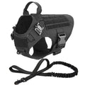 Harnais tactique noir pour chien, équipé de poignée de contrôle sur le dessus, boucles à déclipsage rapide, bande velcro, Plusieurs anneaux de fixation en D +Laisse extensible/bungee incluse. Convient aux chiens de travail, sportifs et de grande taille